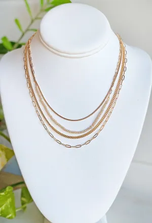 It Girl Layered Necklace in Neutral